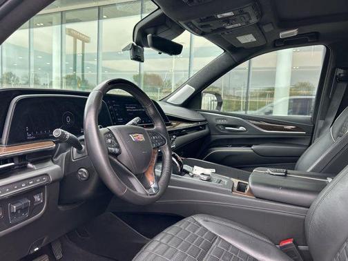 2023 Cadillac Escalade Sport Platinum