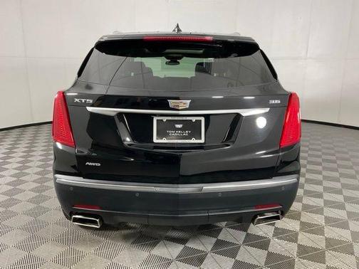 Stellar Black Metallic 2019 Cadillac XT5 Premium Luxury