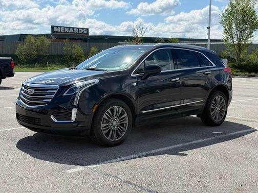 Stellar Black Metallic 2019 Cadillac XT5 Premium Luxury