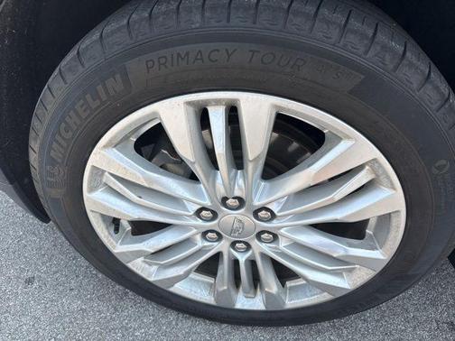 2019 Cadillac XT5 Premium Luxury