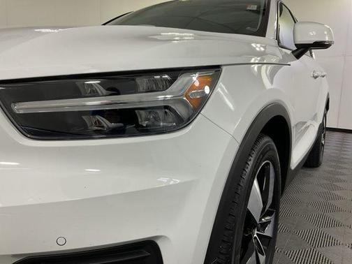 2020 Volvo XC40 T5 Momentum