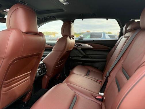 2018 Mazda CX-9 Signature