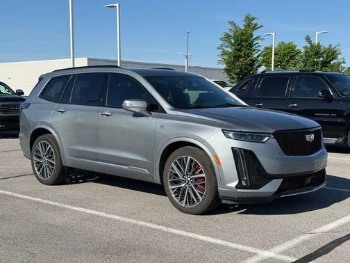 Silver Metallic 2023 Cadillac XT6 Sport AWD