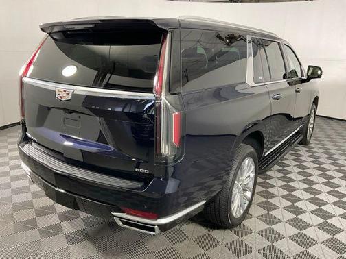 2023 Cadillac Escalade ESV Premium Luxury