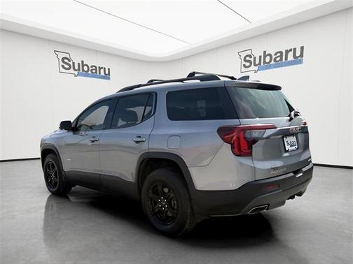 2023 GMC Acadia AWD AT4