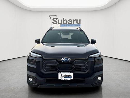 Crystal Black Silica 2026 Subaru Outback Limited