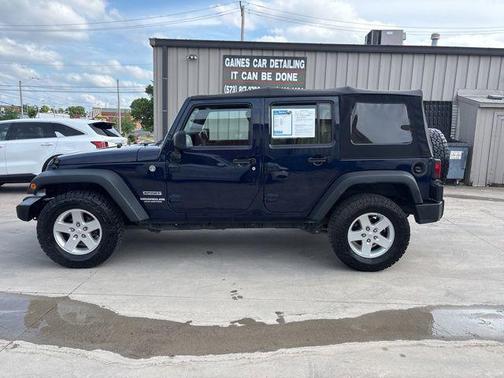 True Blue Pearlcoat 2013 Jeep Wrangler Unlimited Sport