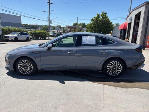 Transmission Blue 2024 Hyundai SONATA Hybrid Limited