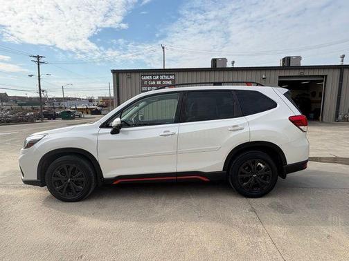 Crystal White Pearl 2021 Subaru Forester Sport