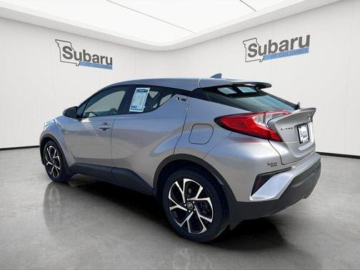 Silver Knockout Metallic 2018 Toyota C-HR XLE Premium