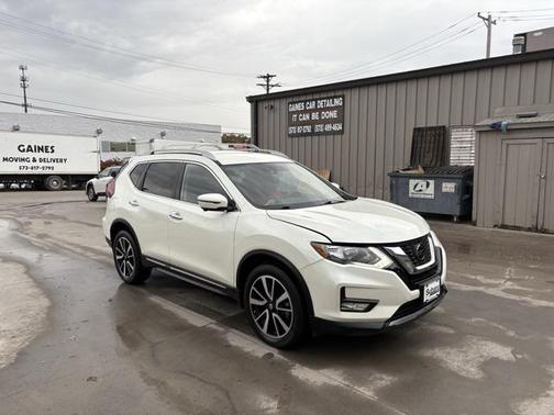 2020 Nissan Rogue SL
