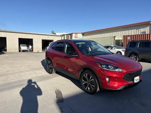 2022 Ford Escape SEL