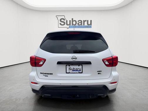 2019 Nissan Pathfinder SL