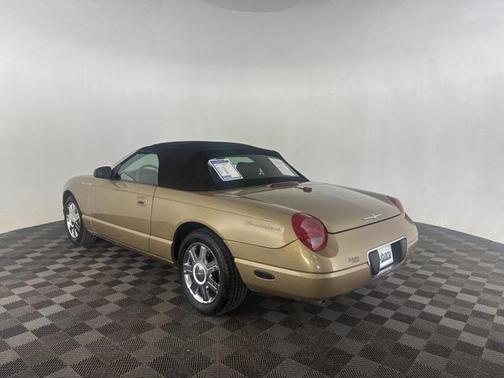 2005 Ford Thunderbird Base