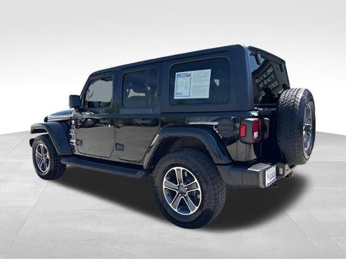 Black Clearcoat 2023 Jeep Wrangler 4-Door Sahara 4x4