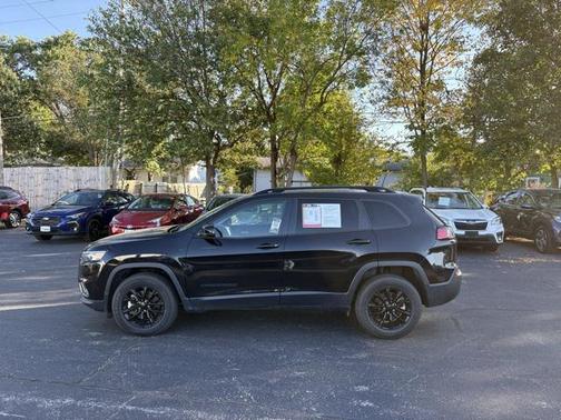 2023 Jeep Cherokee Altitude