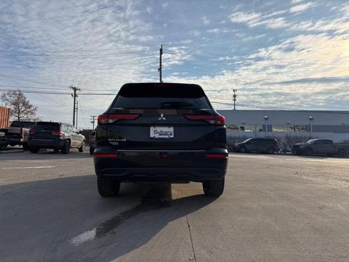 2022 Mitsubishi Outlander ES 2.5 S-AWC