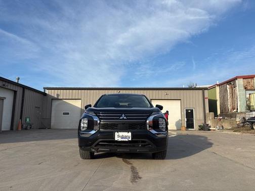 2022 Mitsubishi Outlander ES 2.5 S-AWC