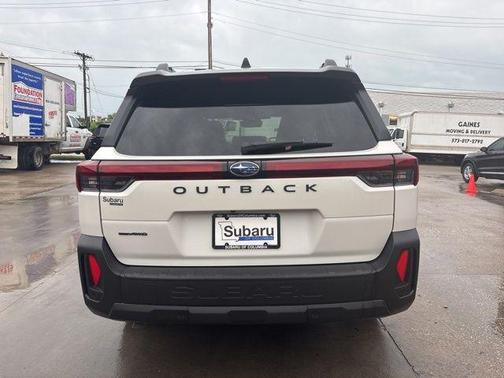 Crystal White Pearl 2026 Subaru Outback Limited