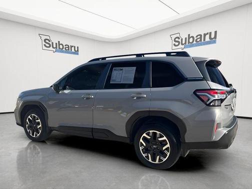 Pearl 2025 Subaru Forester Premium