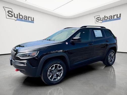 Diamond Black Crystal Pearlcoat 2022 Jeep Cherokee Trailhawk