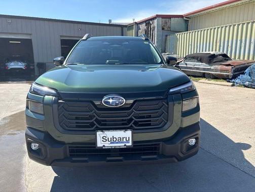 Deep Emerald Green Pearl 2026 Subaru Outback Premium