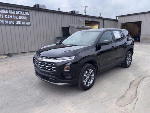 Mosaic Black Metallic 2026 Chevrolet Equinox 1LT