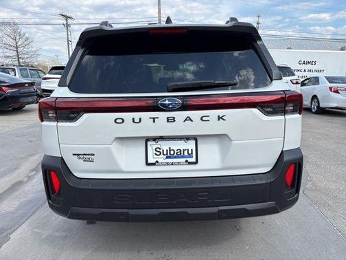 Crystal White 2026 Subaru Outback Premium