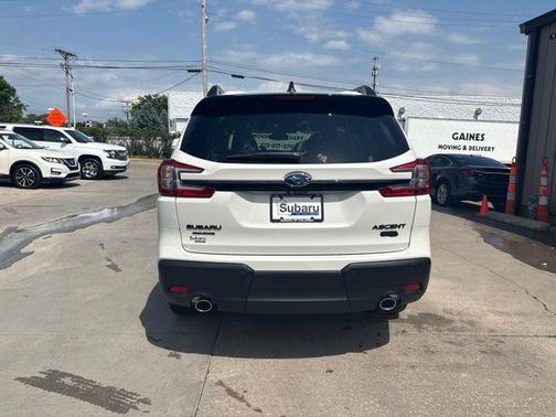 Crystal White 2026 Subaru Ascent Onyx Edition Touring 7-Passenger