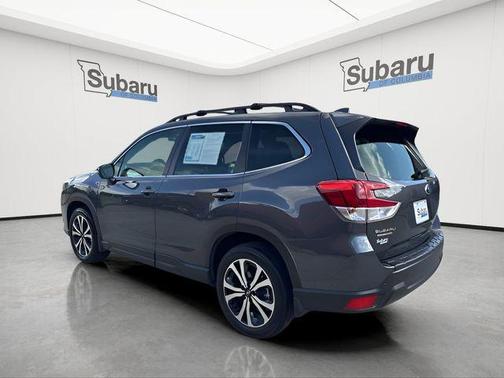 Magnetite Gray Metallic 2023 Subaru Forester Limited