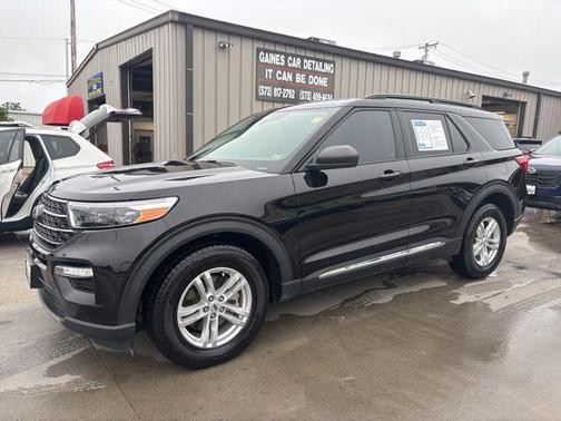 Black Metallic 2023 Ford Explorer XLT