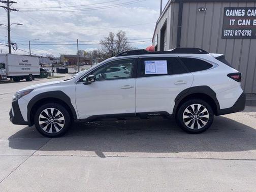 Crystal White Pearl 2025 Subaru Outback Limited