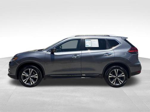 Gun Metallic 2017 Nissan Rogue SL