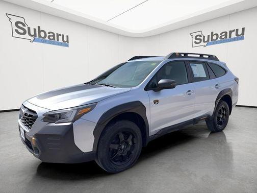 Ice Silver Metallic 2022 Subaru Outback Wilderness