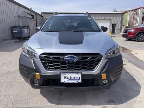 Ice Silver Metallic 2022 Subaru Outback Wilderness