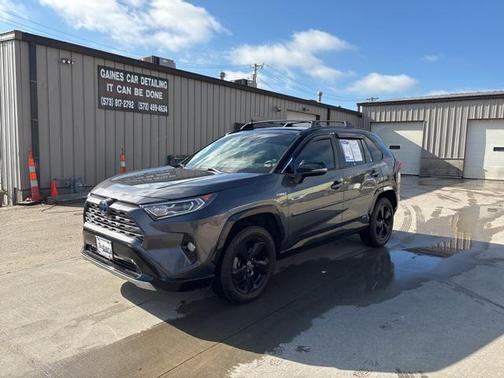 2019 Toyota RAV4 Hybrid SE