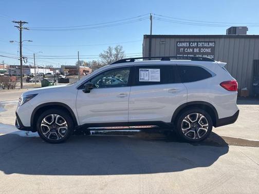 2025 Subaru Ascent Limited 8-Passenger
