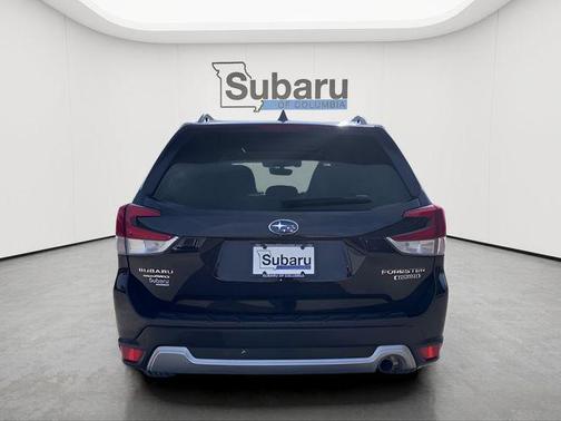 Crystal Black Silica 2021 Subaru Forester Touring