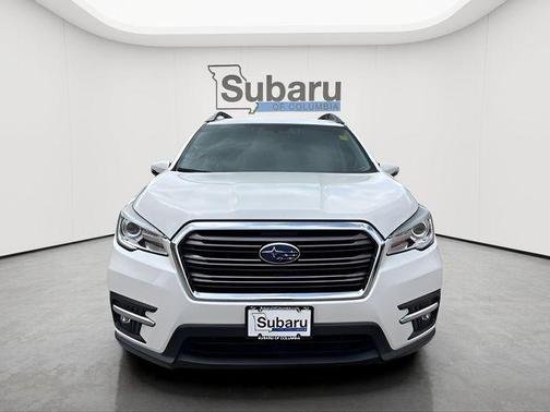 Crystal White Pearl 2019 Subaru Ascent Limited 7-Passenger