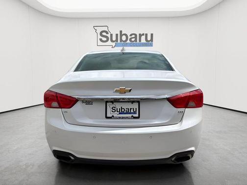 Iridescent Pearl Tricoat 2015 Chevrolet Impala LTZ