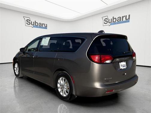 2018 Chrysler Pacifica LX