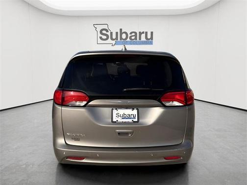 2018 Chrysler Pacifica LX