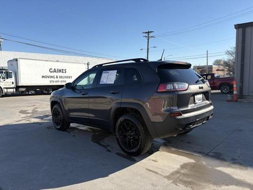 2022 Jeep Cherokee X 4x4