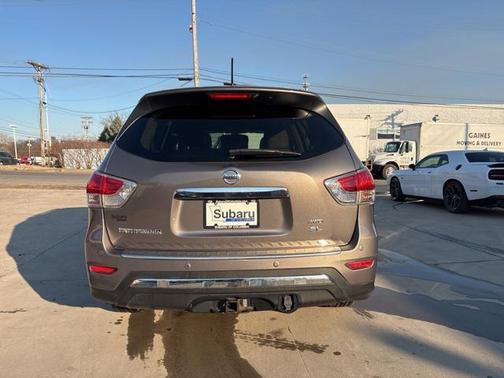 2014 Nissan Pathfinder SL