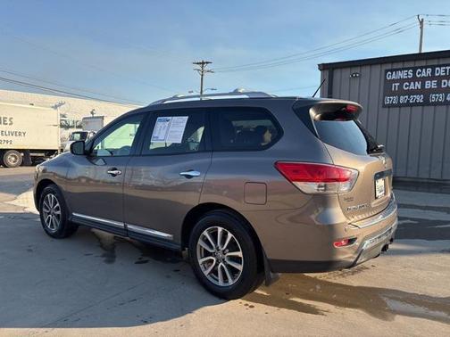 2014 Nissan Pathfinder SL