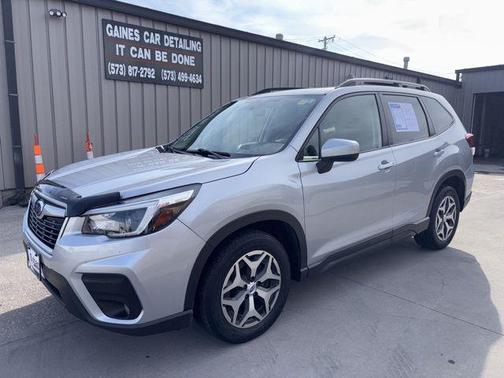 Ice Silver Metallic 2021 Subaru Forester Premium