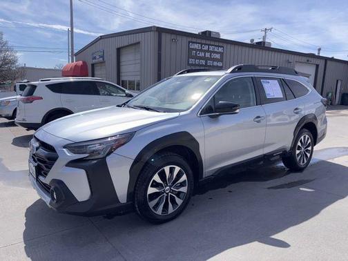 Ice Silver Metallic 2025 Subaru Outback Limited