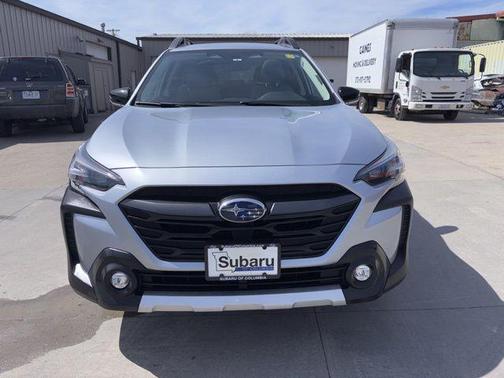 Ice Silver Metallic 2025 Subaru Outback Limited