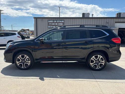 Crystal Black 2026 Subaru Ascent Limited 7-Passenger