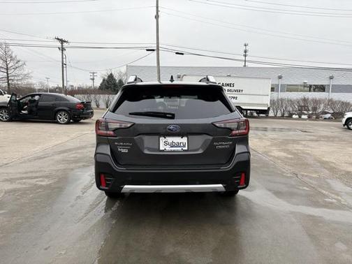 2022 Subaru Outback Touring